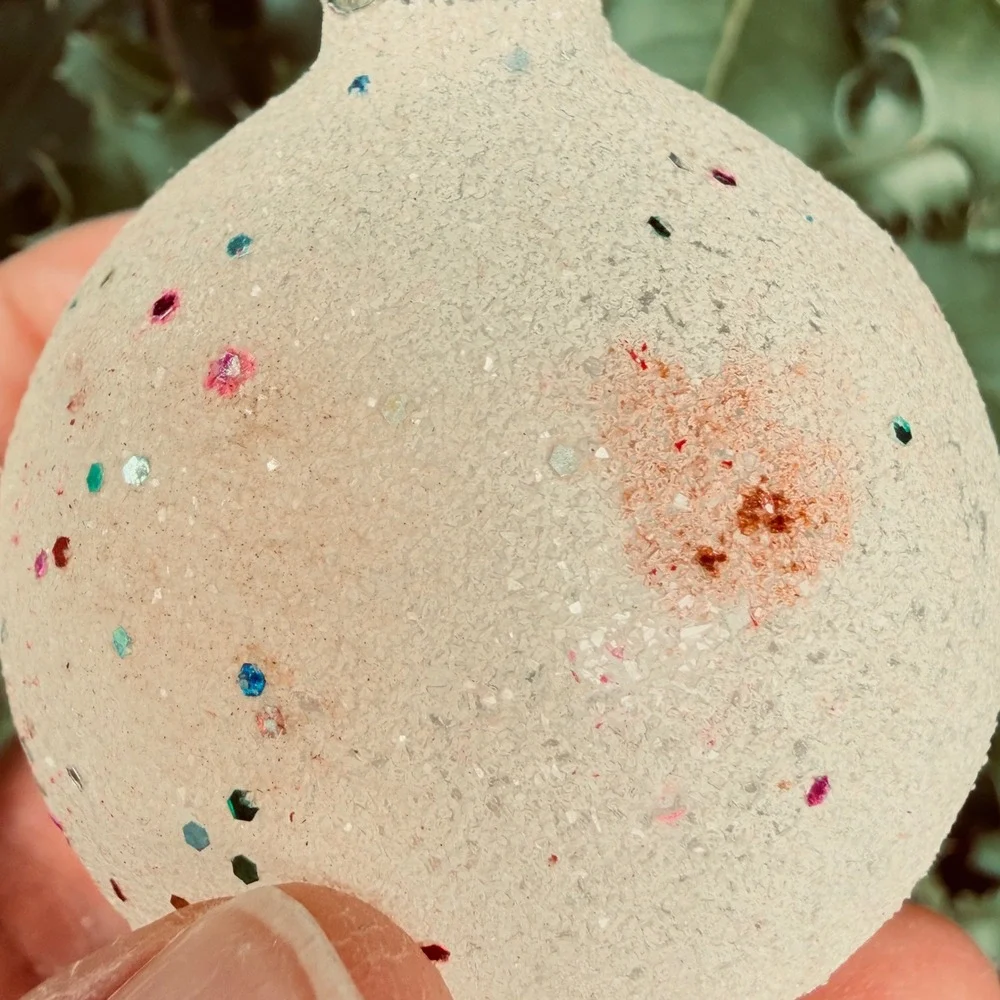 George Franke Cream Mica Rainbow Confetti Round Christmas Ornament 1930s-1950s